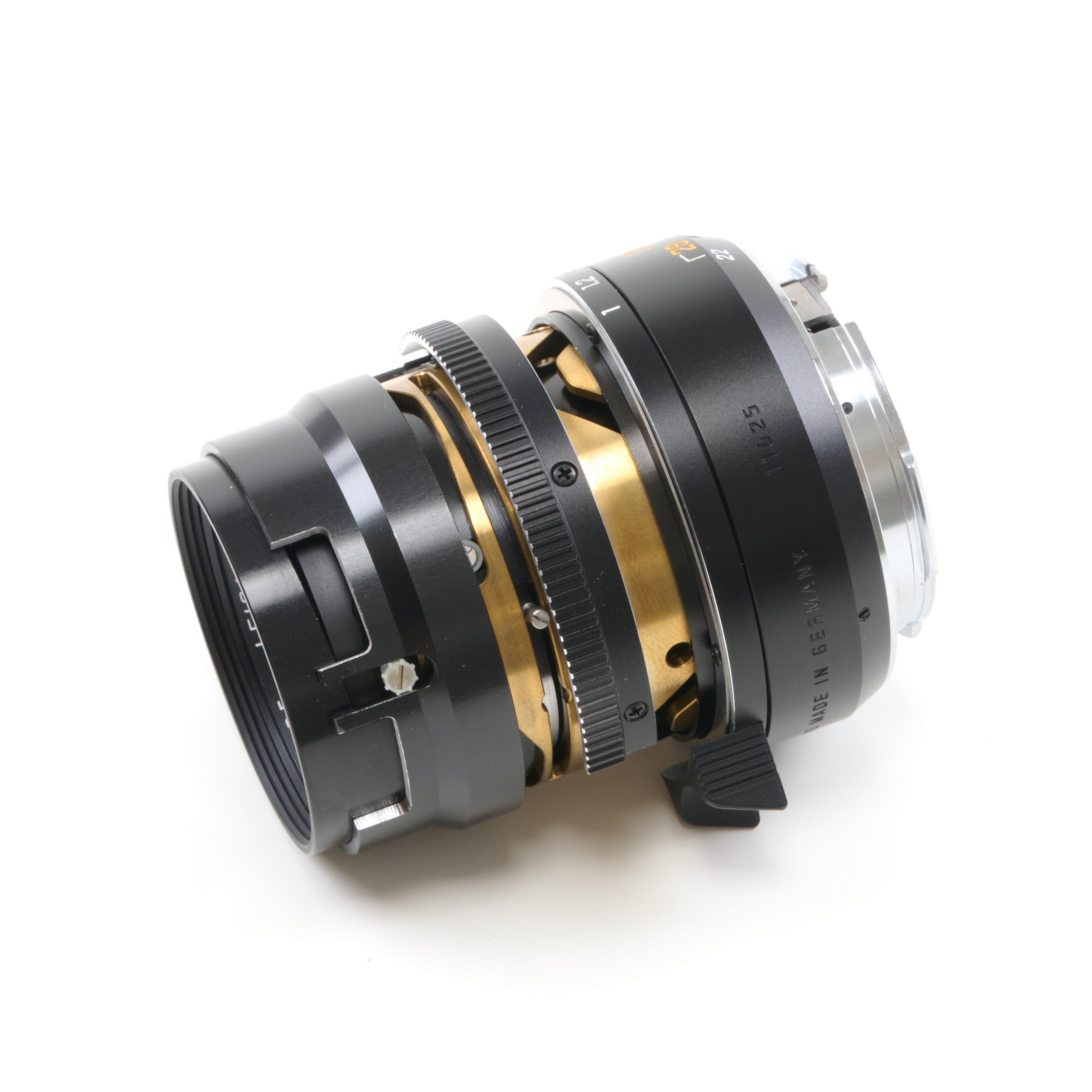 Leica 28-35-50mm f4 Tri-Elmar-M ASPH E49 Cut Away Demonstration