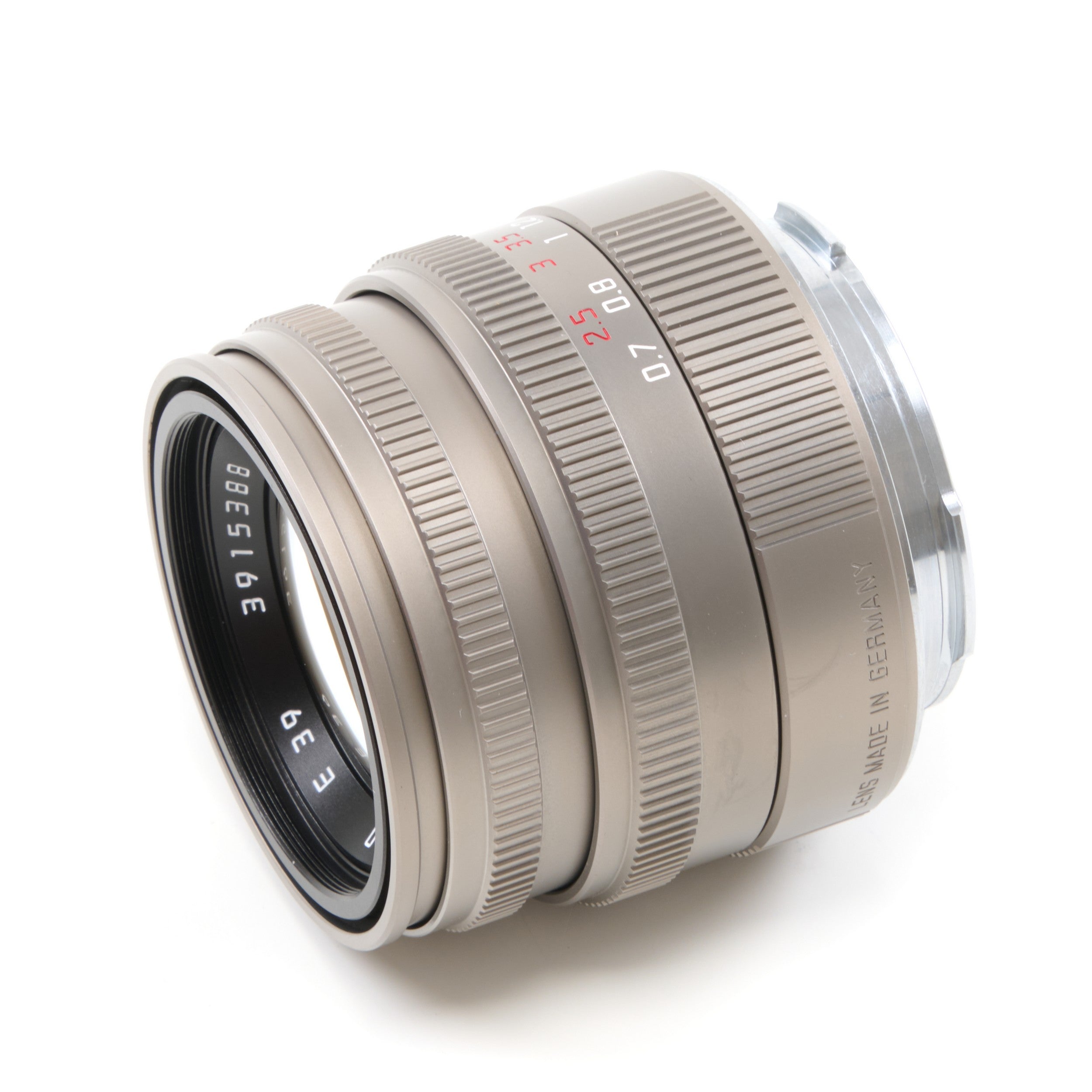 Leica 50mm f2 Summicron-M Titanium + Doos
