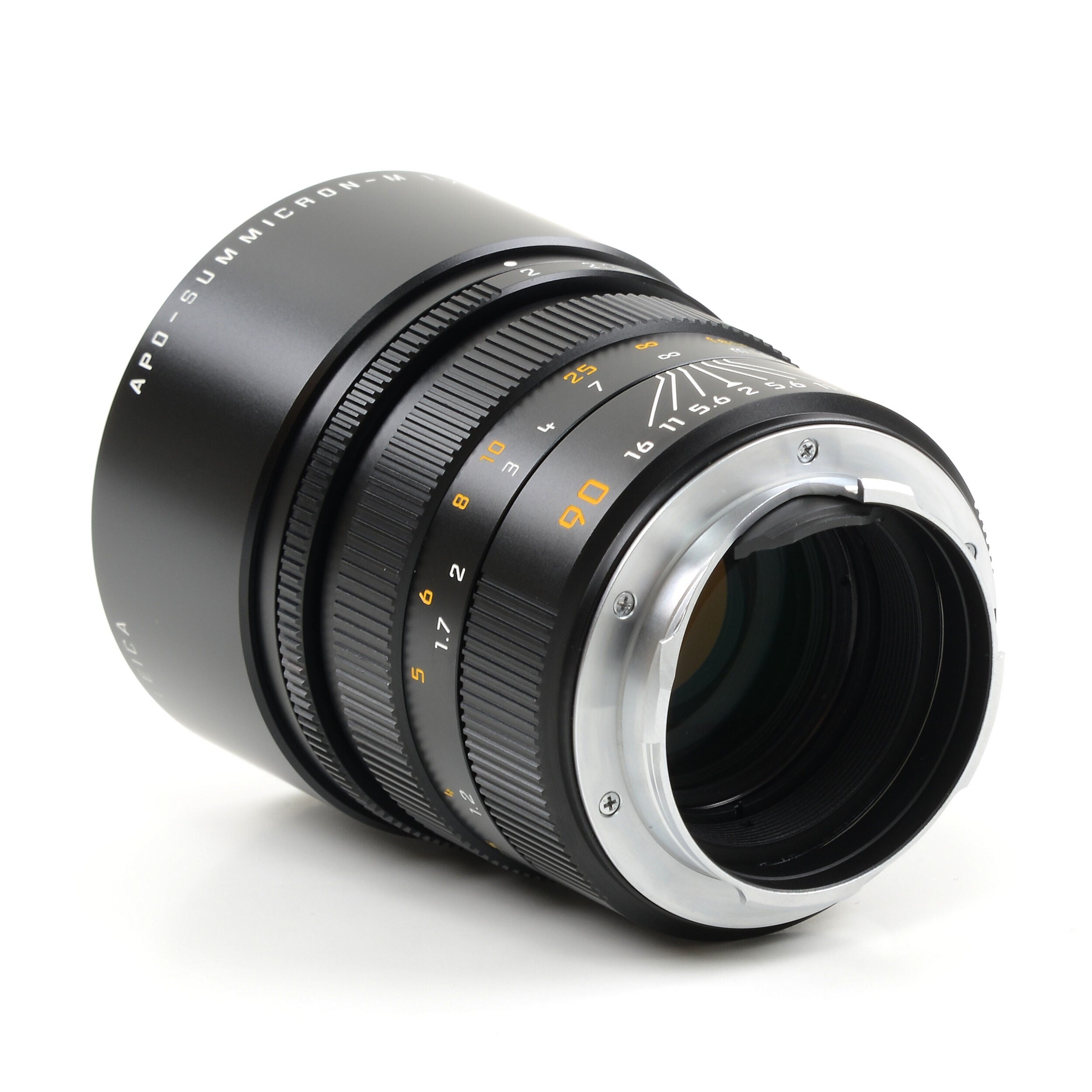 Leica 90mm f2 APO-Summicron-M ASPH "MFD. IN CANADA"