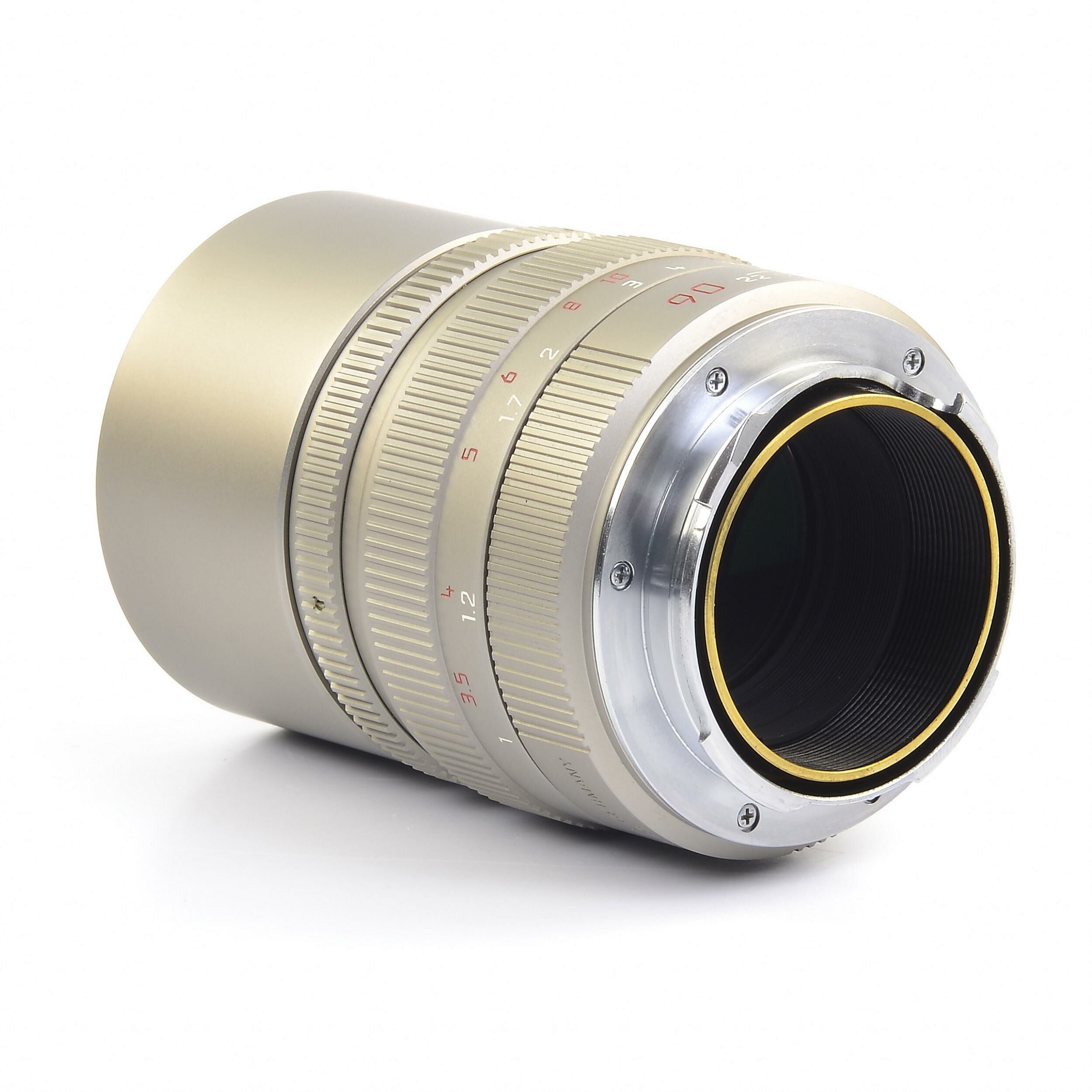 Leica 90mm f2.8 Elmarit-M Titanium