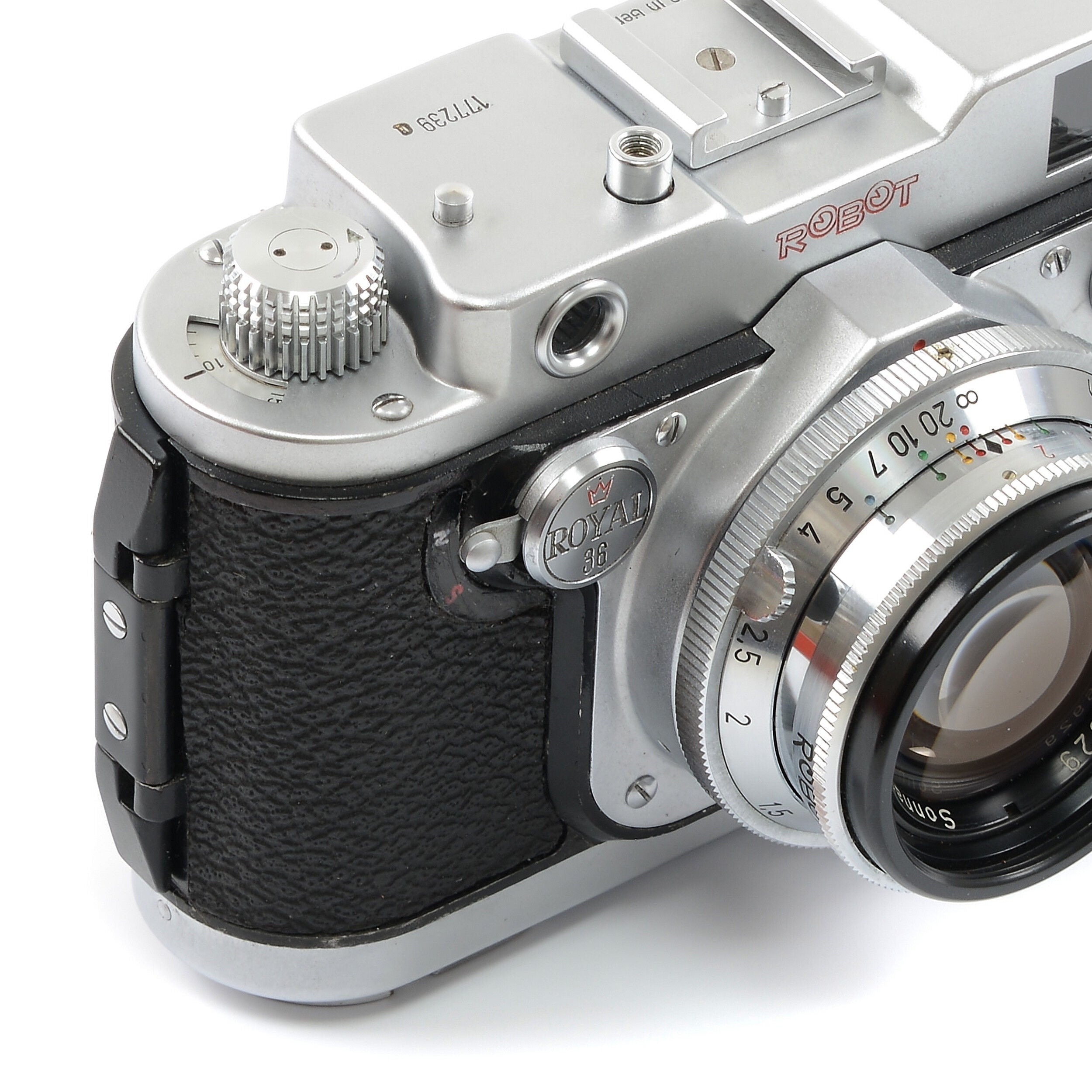 Robot Royal 36 Met Serieschakeling + Carl Zeiss 50mm f2 Sonnar + Doos