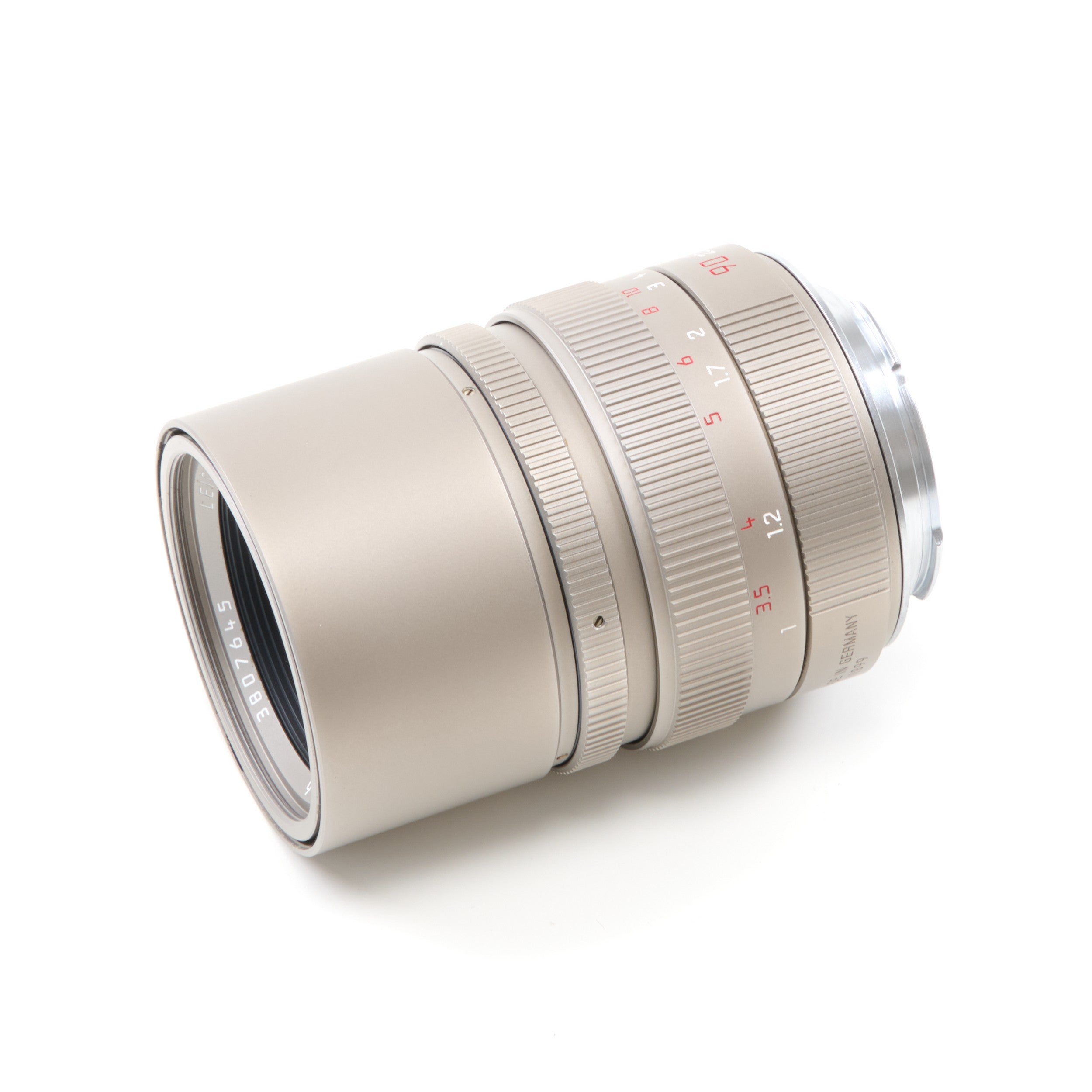 Leica 90mm f2.8 Elmarit-M Titanium